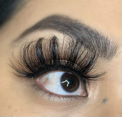 “APPLY PRESSURE” 25MM “Russin Synthetic Lashes