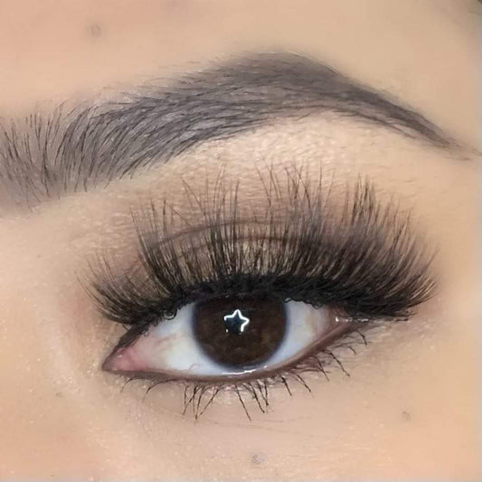 “Catch a Charge” 20mm Silk lash)
