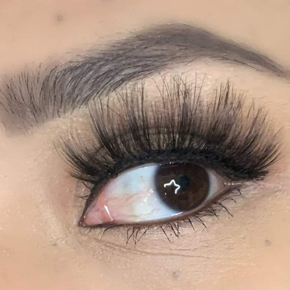 “Catch a Charge” 20mm Silk lash)